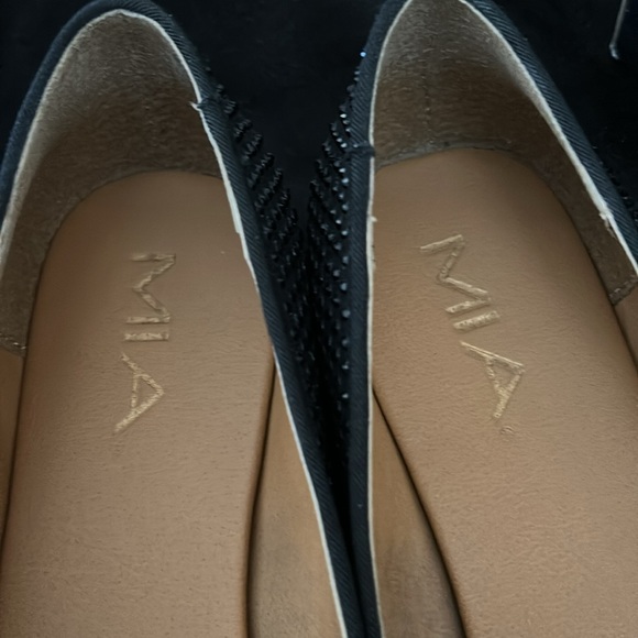 MIA Black Rhinestone Studded Flat Loafers Size 8.5 - Picture 6 of 7